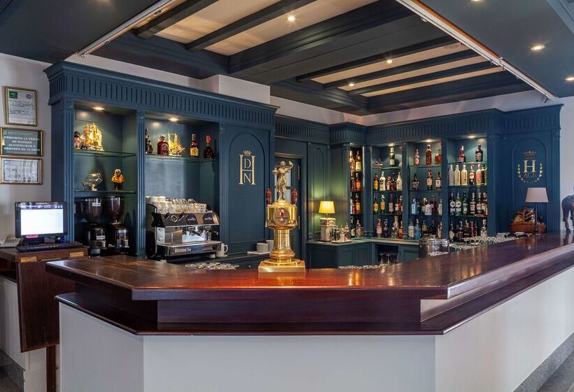 酒店 Duque De Najera