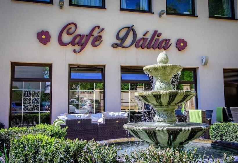 Eco Friendly Hotel Dália