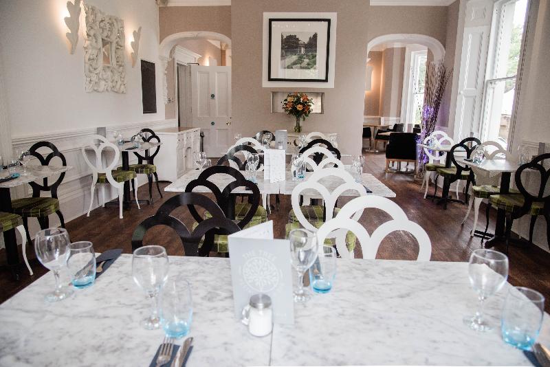 בית מלון כפרי Episode