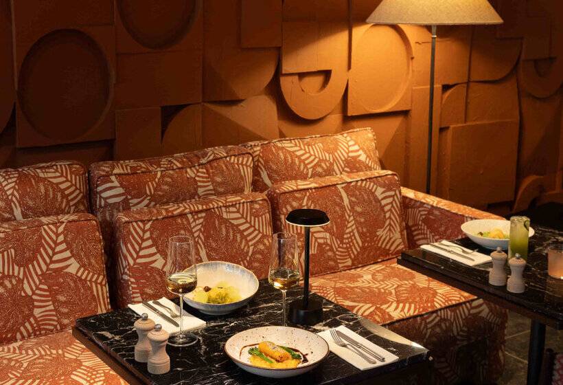 هتل Evolution Valbom