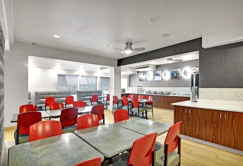 فندق Executive Residency By Best Western Navigator Inn & Suites