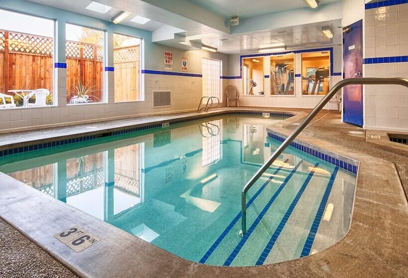 فندق Executive Residency By Best Western Navigator Inn & Suites