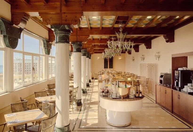 ホテル Fenix Torremolinos  Adults Only Recommended