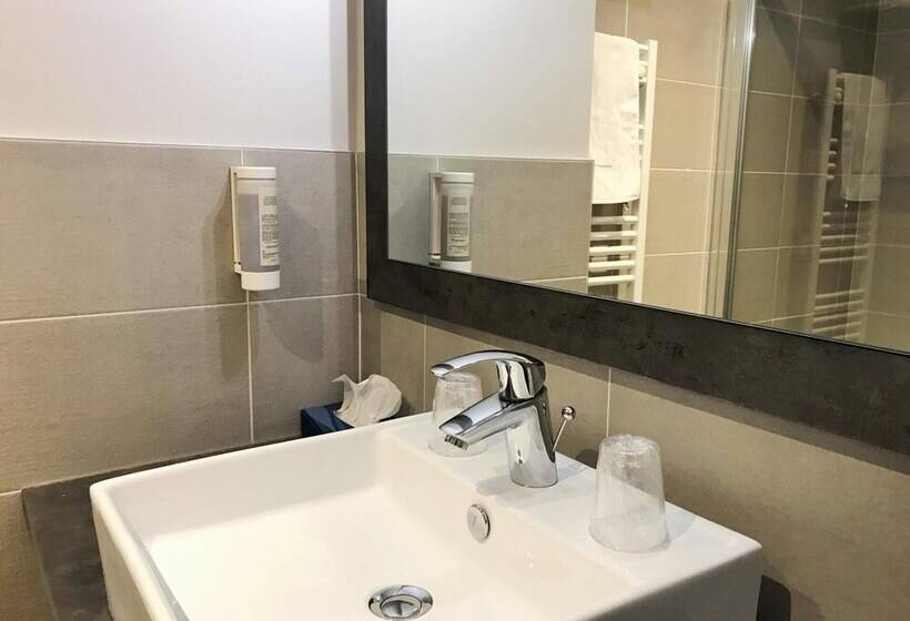 ホテル Full Colors