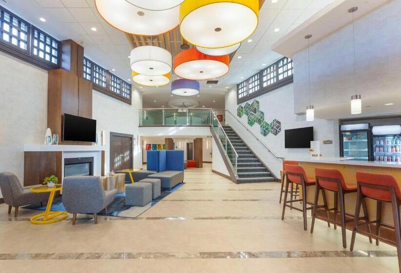 בית מלון כפרי Glō Best Western Mississauga Corporate Centre