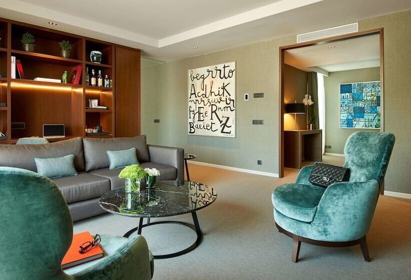 The Artist Grand Hotel Of Art