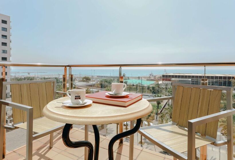 Отель Catalonia Barcelona Beach