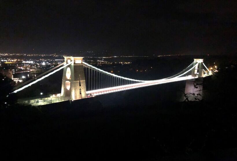 호텔 Hilton Garden Inn Bristol City Centre