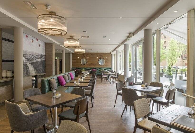 호텔 Hilton Garden Inn Bristol City Centre