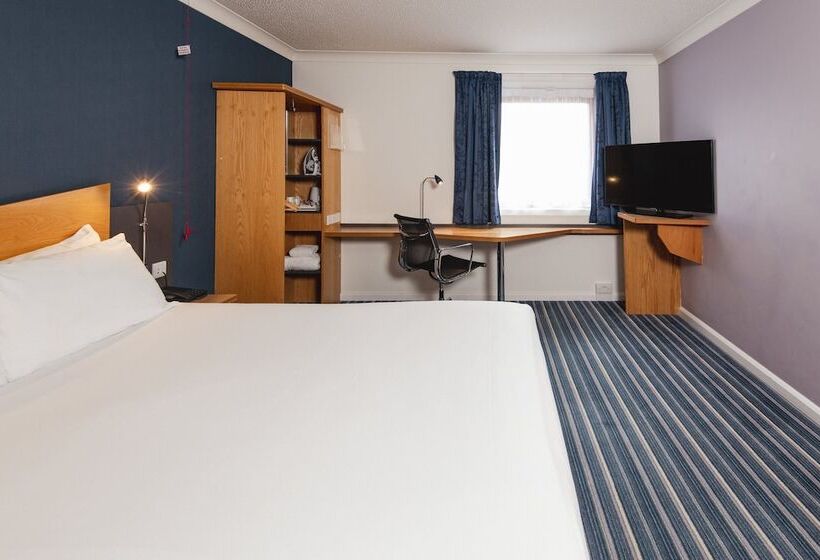 בית מלון כפרי Holiday Inn Express Inverness, An Ihg