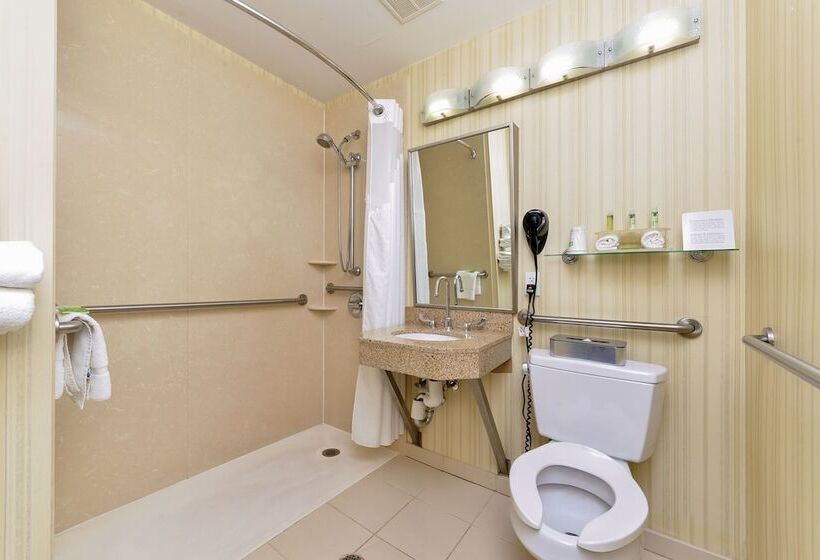 فندق Holiday Inn Express Laguardia Airport By Ihg