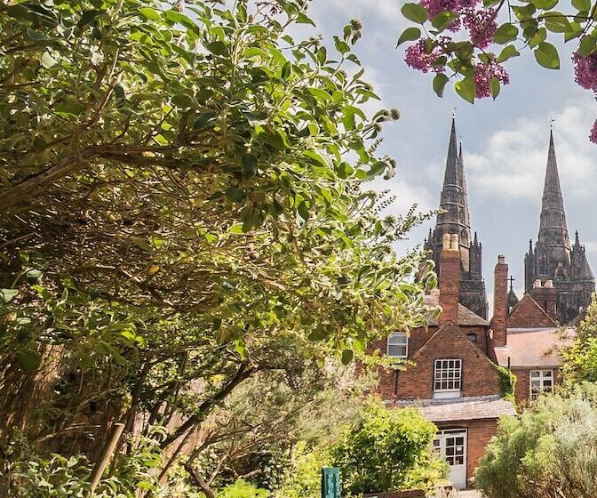 فندق Holiday Inn Express Lichfield, An Ihg