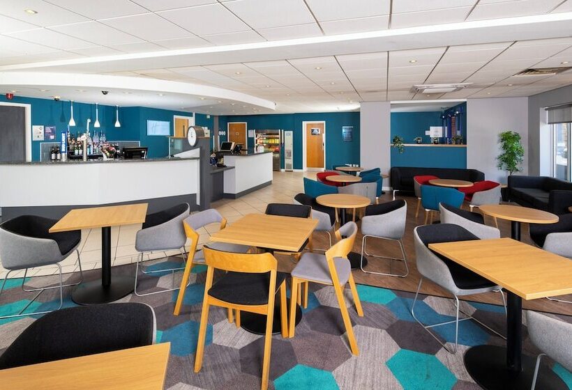 فندق Holiday Inn Express Lichfield, An Ihg