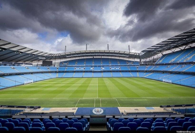 Отель Holiday Inn Express Manchester East, An Ihg