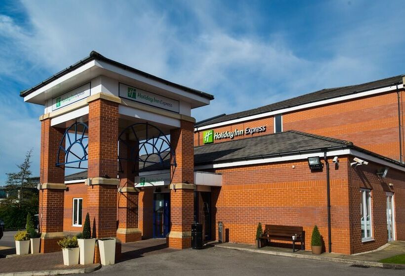 Отель Holiday Inn Express Manchester East, An Ihg