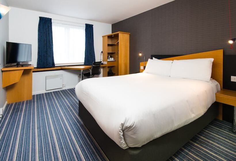 Отель Holiday Inn Express Manchester East, An Ihg