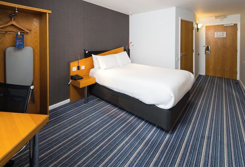 Отель Holiday Inn Express Manchester East, An Ihg