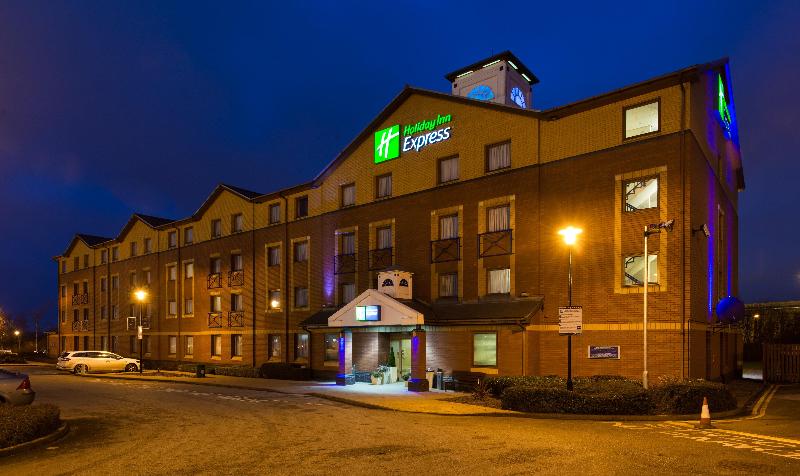 בית מלון כפרי Holiday Inn Express Stoke On Trent, An Ihg
