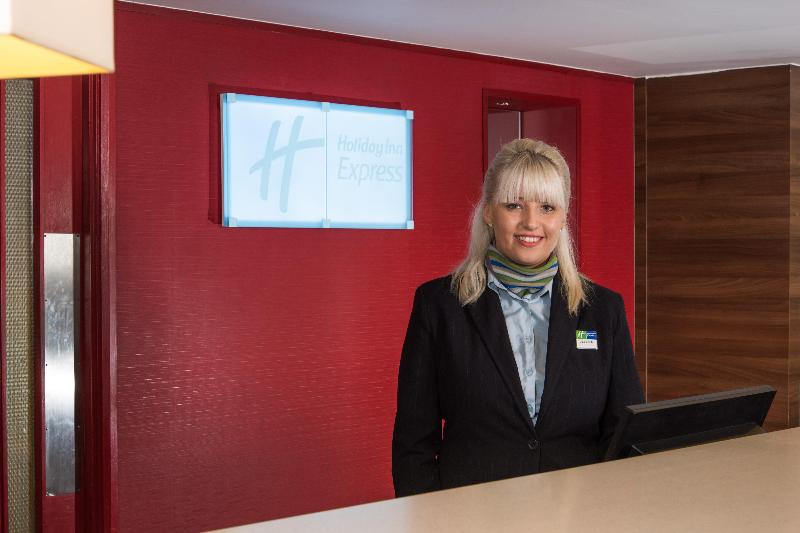 בית מלון כפרי Holiday Inn Express Stoke On Trent, An Ihg