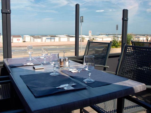 هتل Hôtel De La Plage