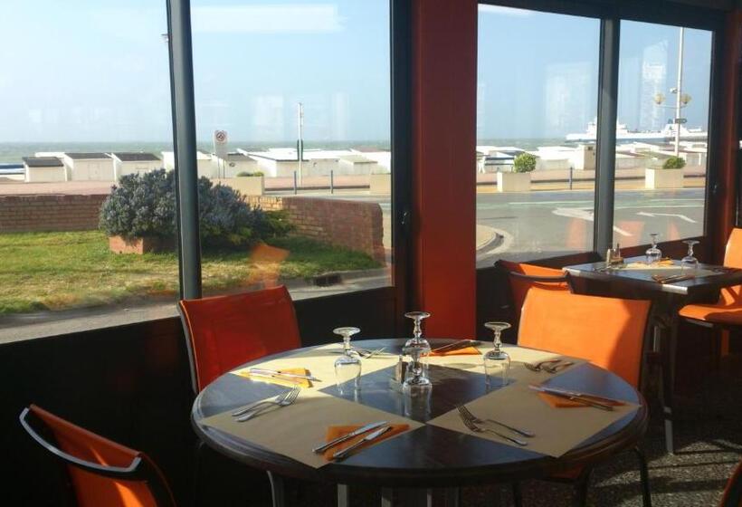 هتل Hôtel De La Plage