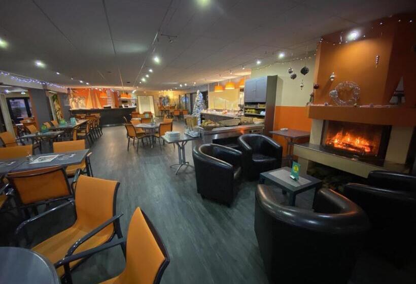 هتل Hôtel De La Plage