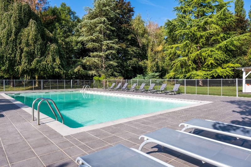 هتل Hôtel Le Cervolan