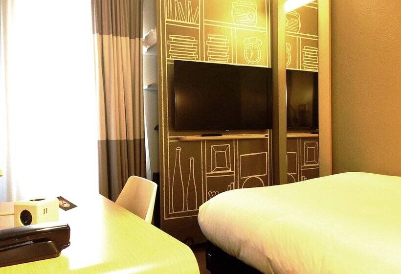 בית מלון כפרי Ibis Clichy Centre Mairie