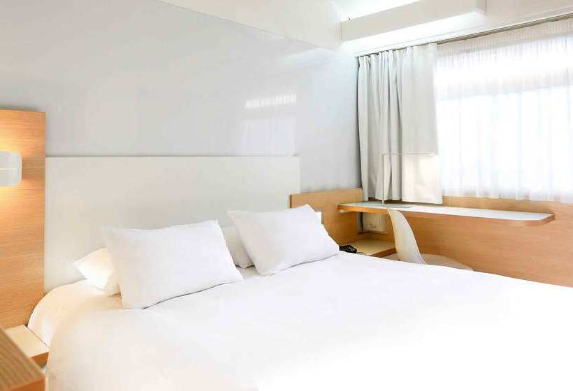 בית מלון כפרי Ibis Styles Aix En Provence Mas Des Oliviers