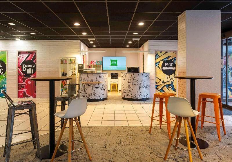 ホテル Ibis Styles Toulouse Centre Canal Du Midi