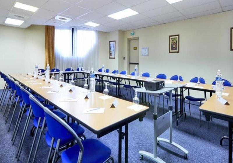 ホテル Ibis Styles Toulouse Centre Canal Du Midi