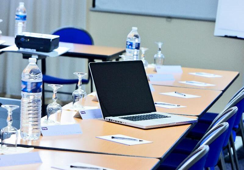 ホテル Ibis Styles Toulouse Centre Canal Du Midi