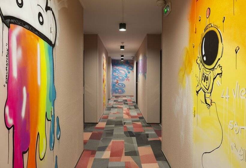 ホテル Ibis Styles Toulouse Centre Canal Du Midi