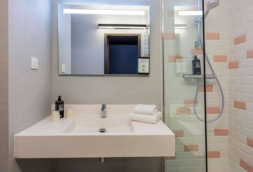 ホテル Ibis Styles Toulouse Centre Canal Du Midi