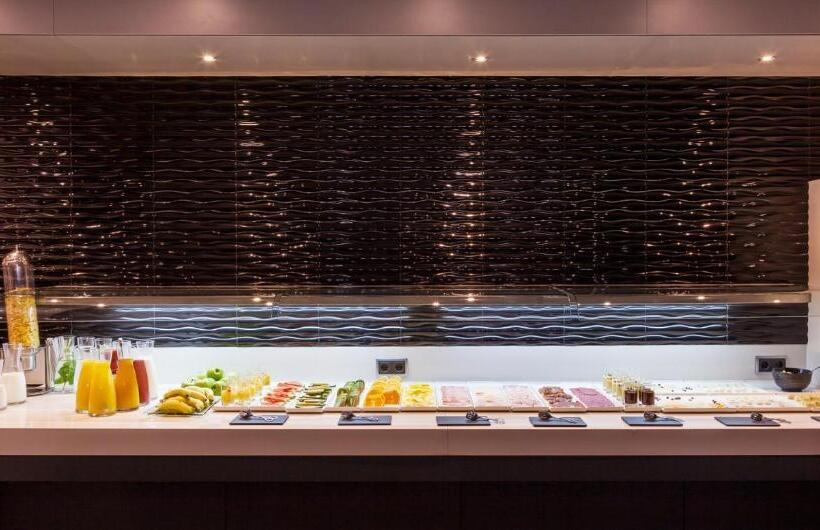 هتل Ilunion Bel Art