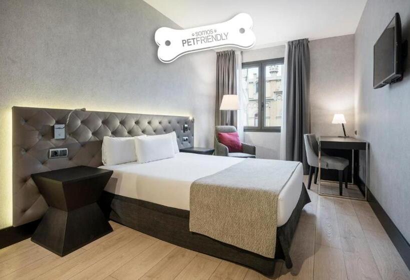 هتل Ilunion Bel Art