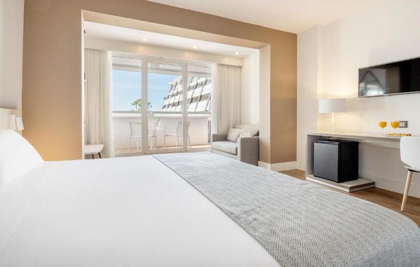 Отель Ilunion Islantilla