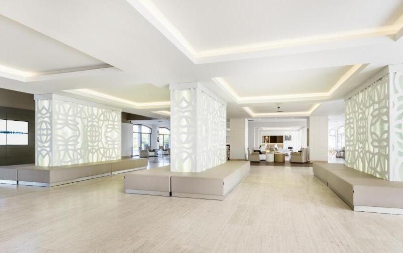 Отель Ilunion Islantilla