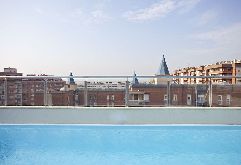 هتل Ilunion Les Corts Spa