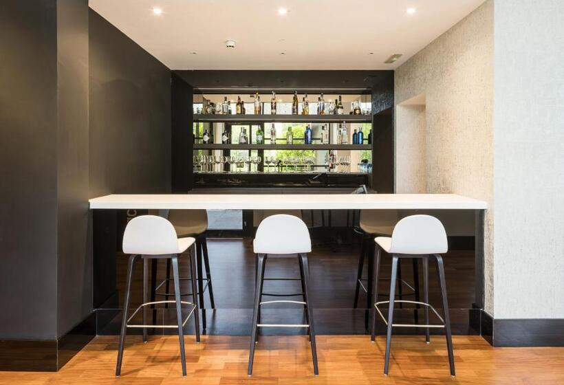 هتل Ilunion Pio XII