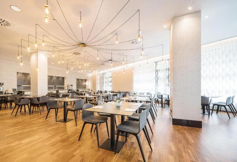 هتل Ilunion Pio XII