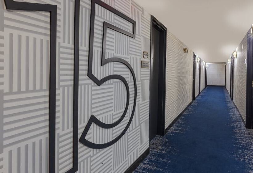 בית מלון כפרי Indigo Detroit Downtown, An Ihg