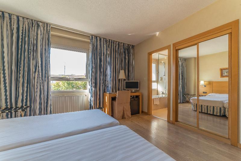 هتل Infanta Mercedes