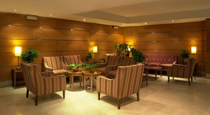 هتل Infanta Mercedes