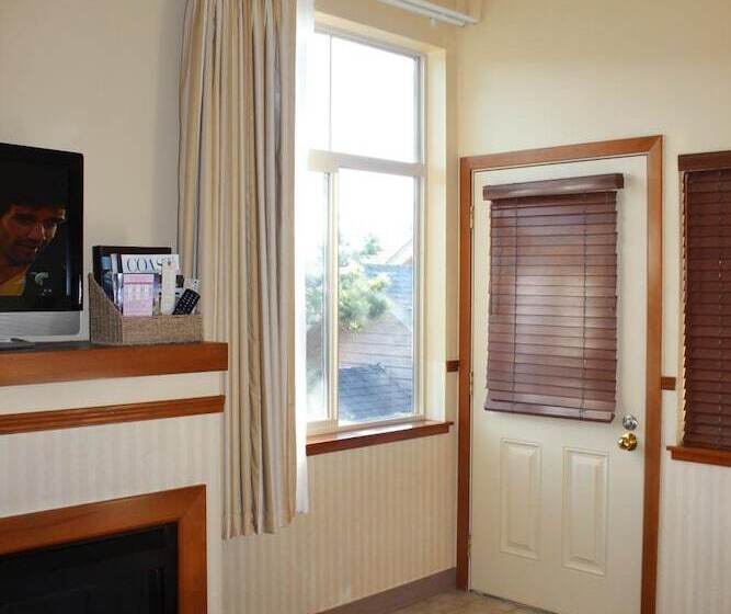 Отель Inn At Cannon Beach