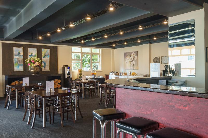 هتل Kiwi International