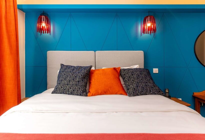 هتل Kyriad Avignon  Palais Des Papes