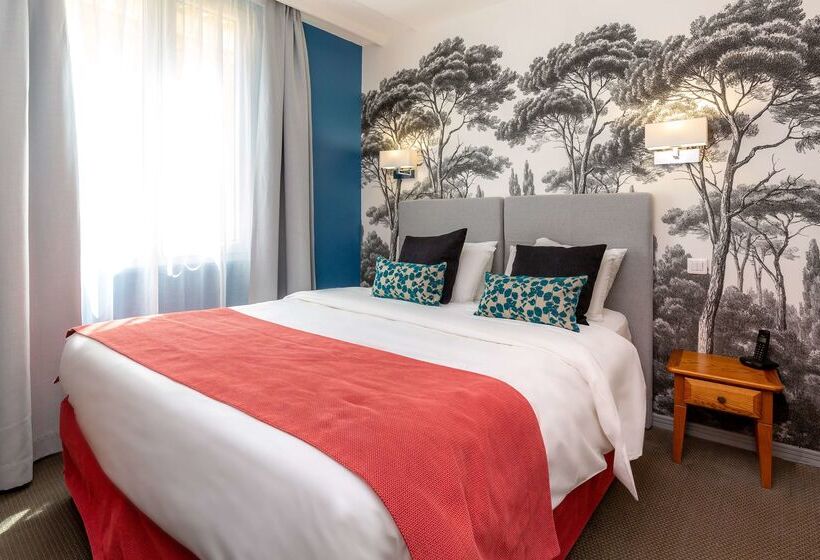 هتل Kyriad Avignon  Palais Des Papes