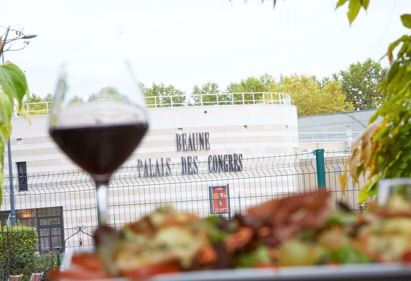 ホテル Kyriad Beaune