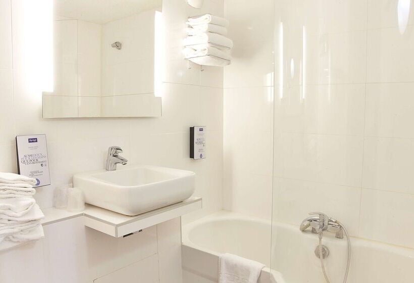 酒店 Kyriad Beaune